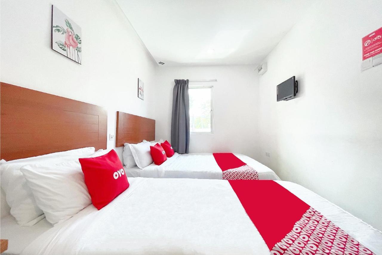 Oyo 90334 Mawlaya Hotel Bayan Lepas Exteriör bild