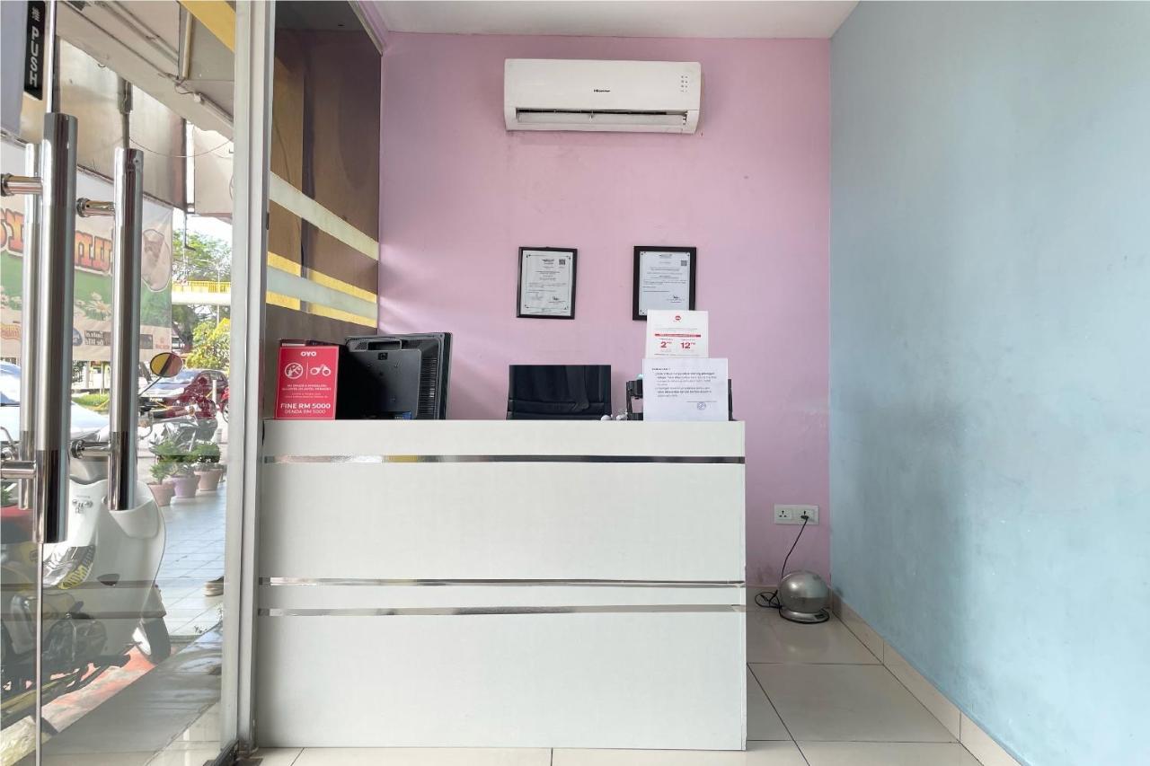 Oyo 90334 Mawlaya Hotel Bayan Lepas Exteriör bild